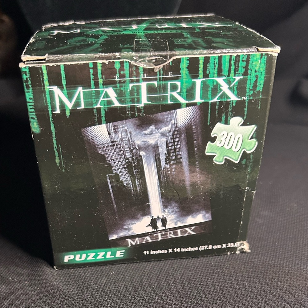 WARNER BROS The Matrix movie 300 piece puzzle. Unique find!